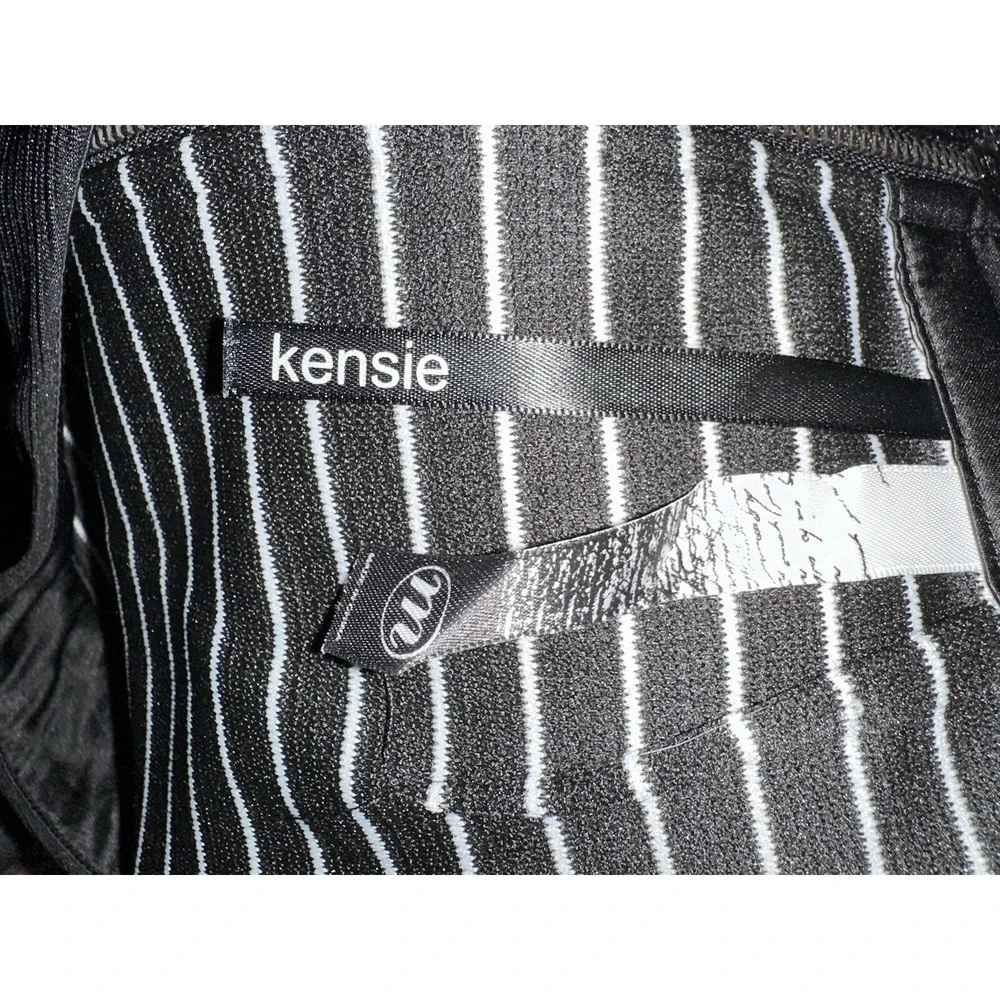 Kenzie Skirt Womens Size‎ M Striped Stretch Above the Knee Zip Closure Side Slit